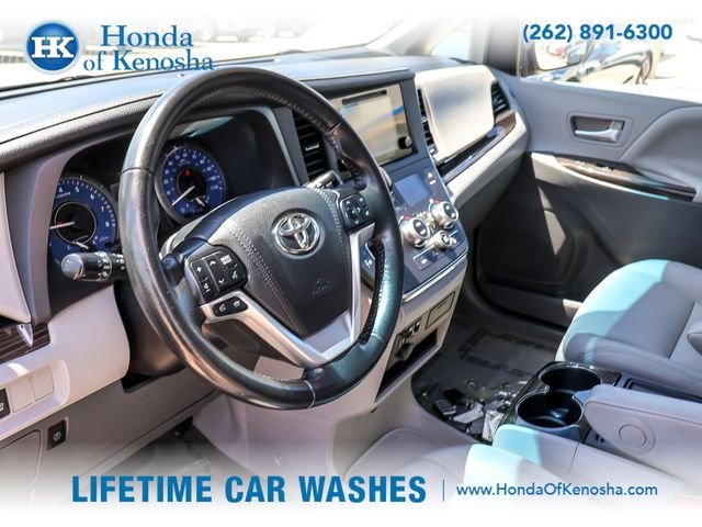 Used 2015 Predawn Gray Mica Toyota XLE image 11