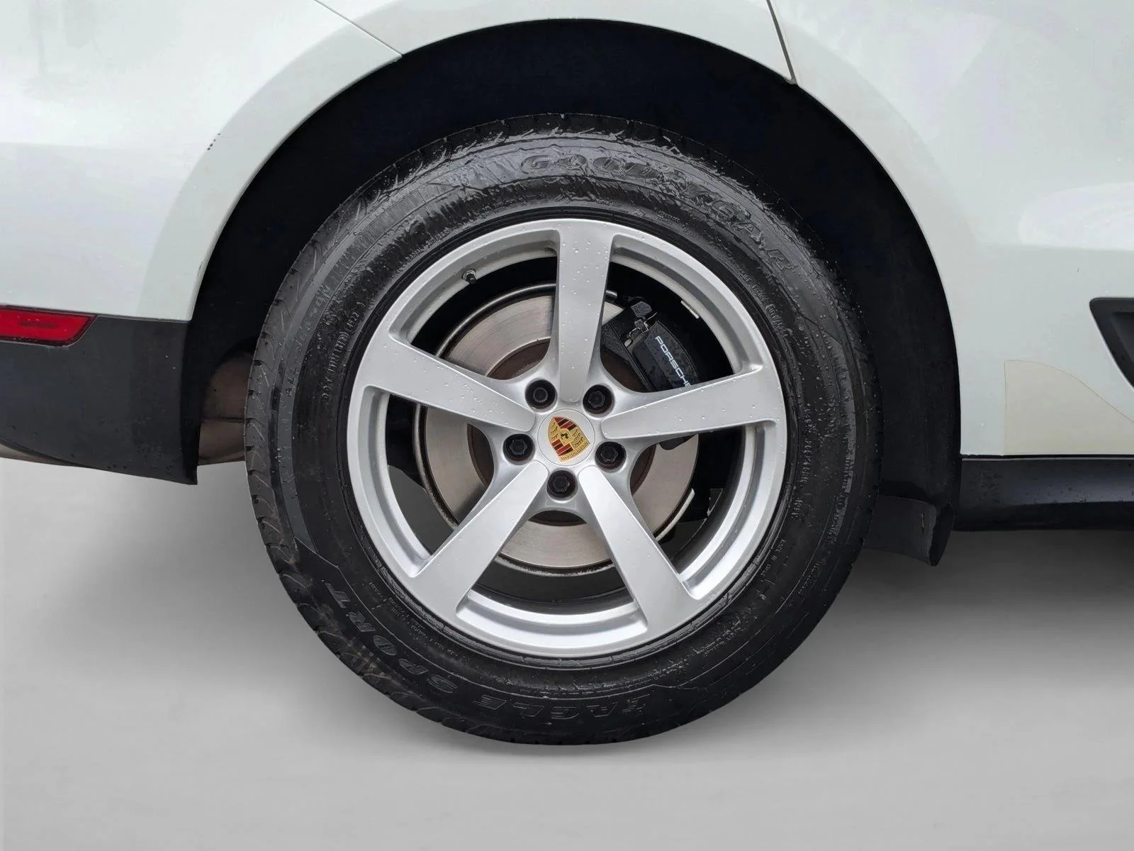 Used 2017 White Porsche  image 23