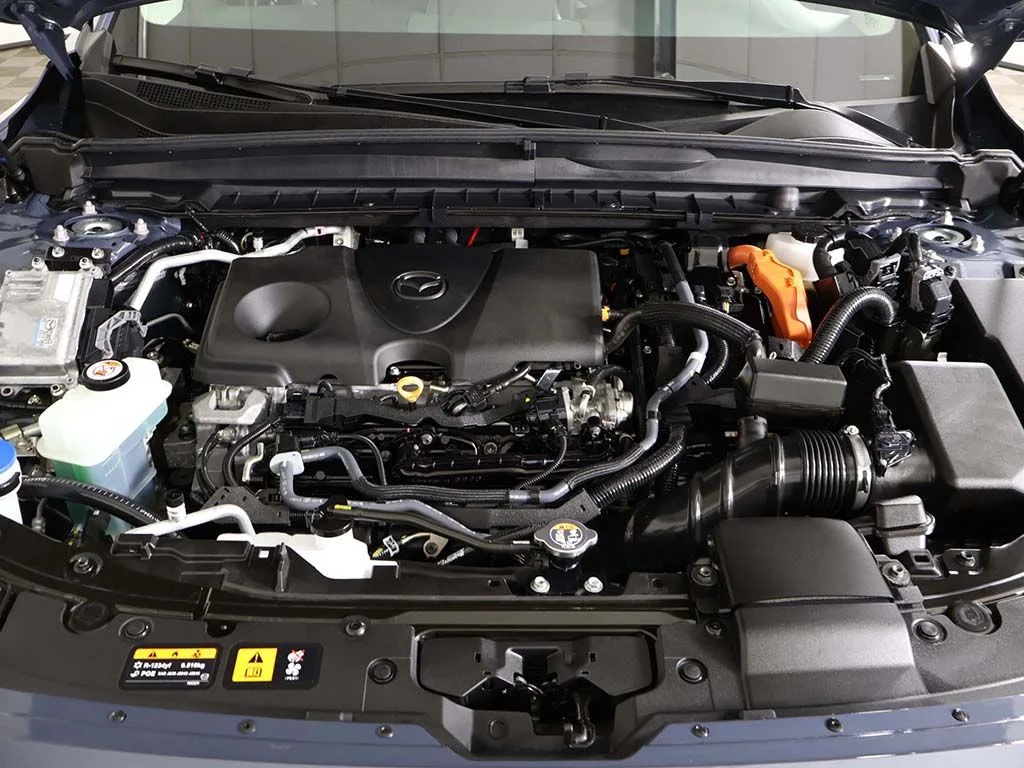 Used 2025 Gray Mazda Premium image 23
