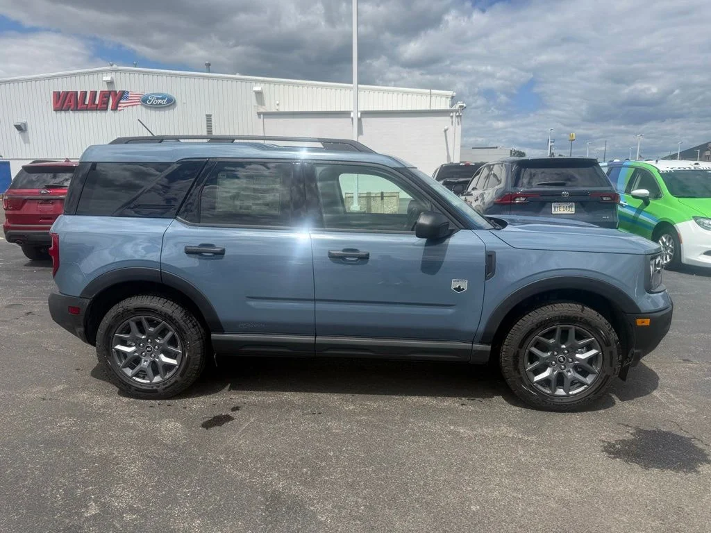New 2025 Gray Ford Big Bend image 2