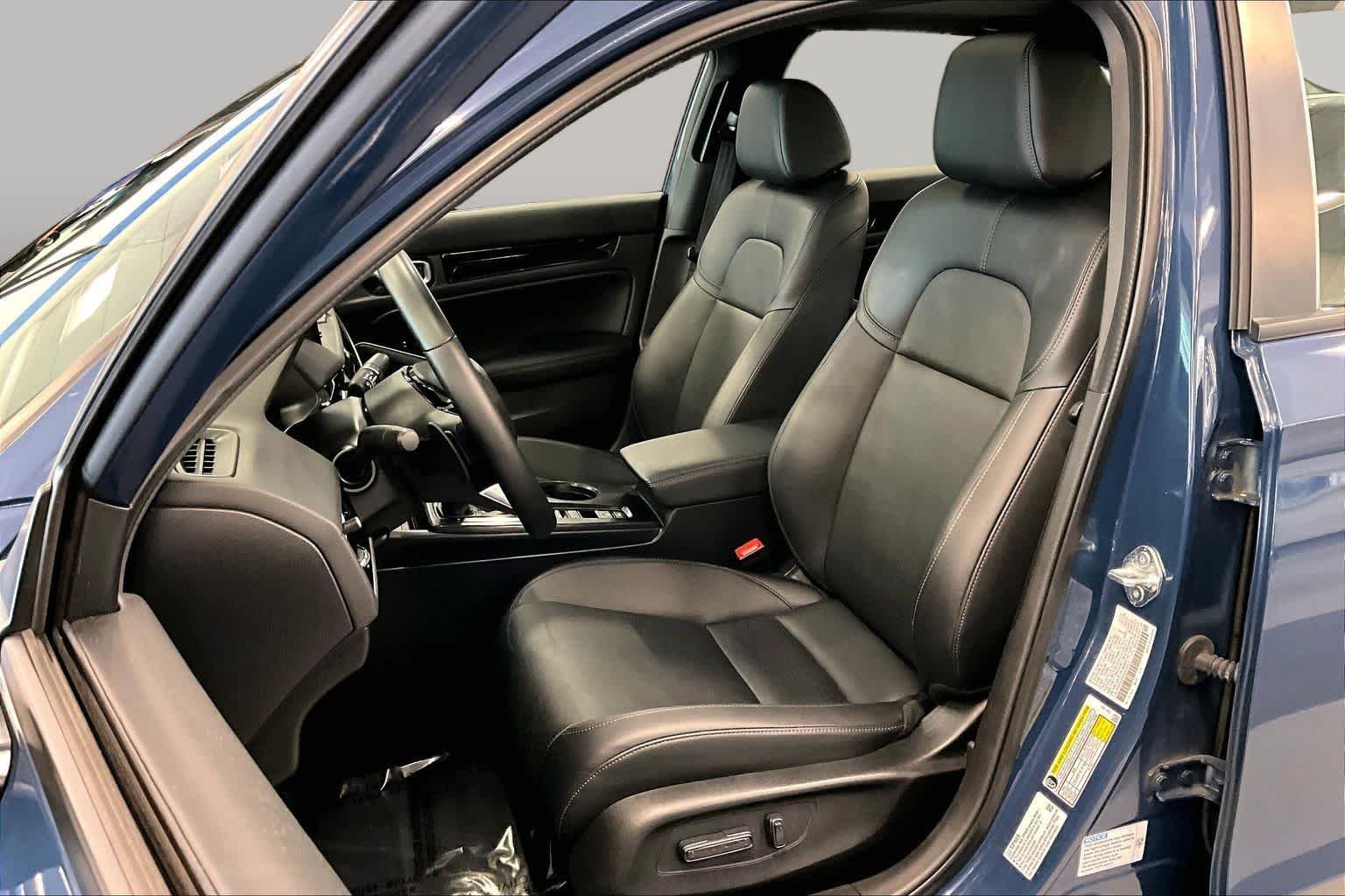 Used 2025 Blue Lagoon Pearl Honda Sport Touring image 8