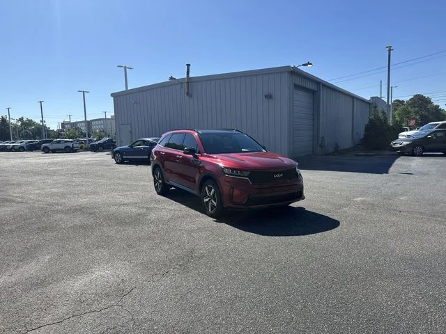 Used 2022 Red Kia S image 3
