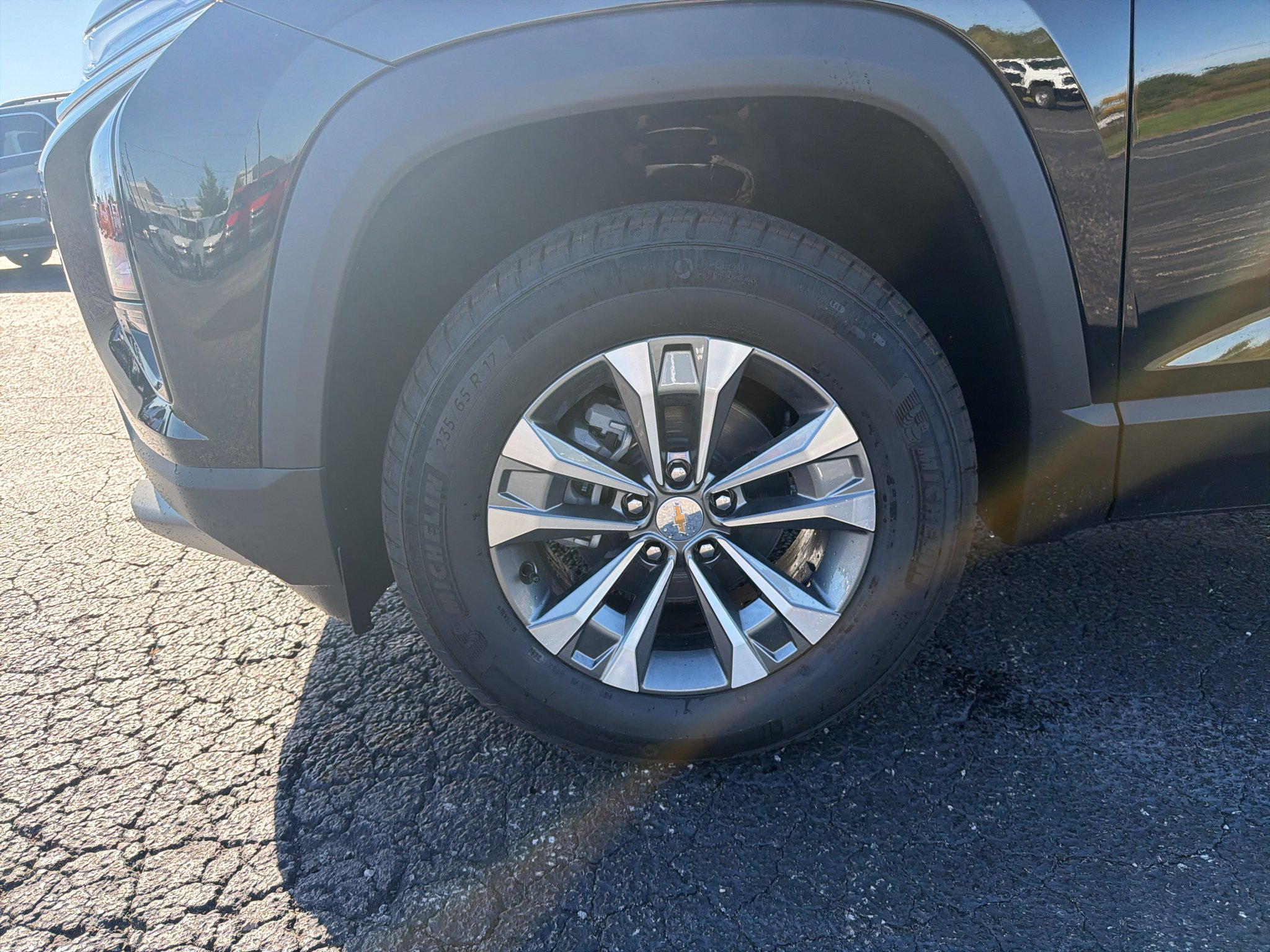 2027 Chevrolet Equinox LT - Photo 34