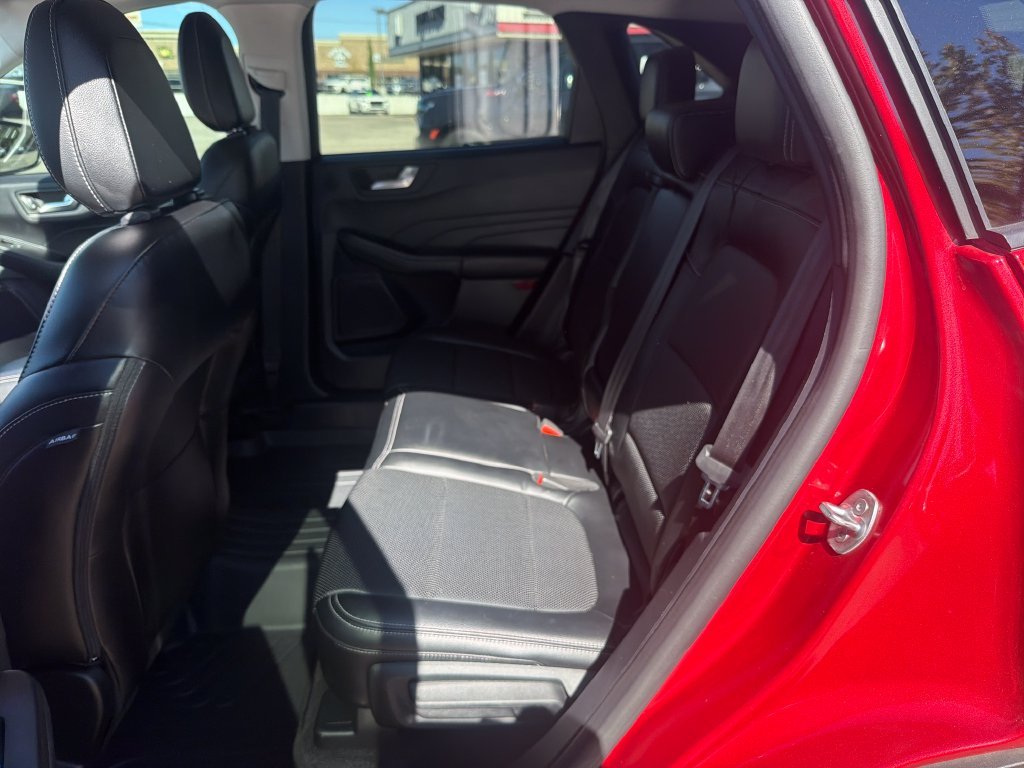Used 2022 Red Ford SEL image 14