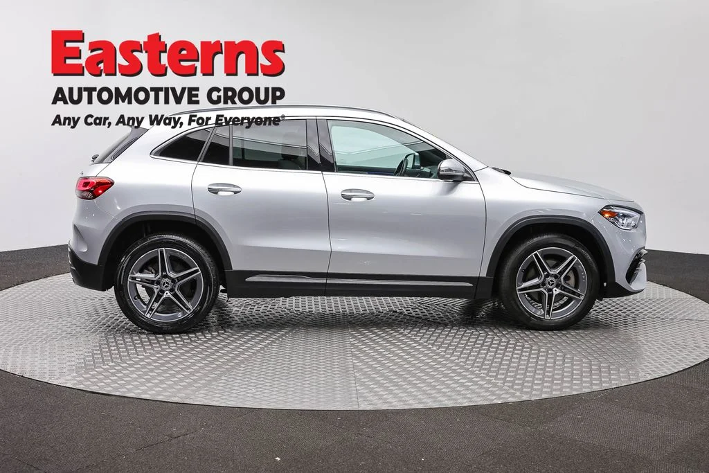 Used 2022 Silver Mercedes-Benz GLA 250 image 4