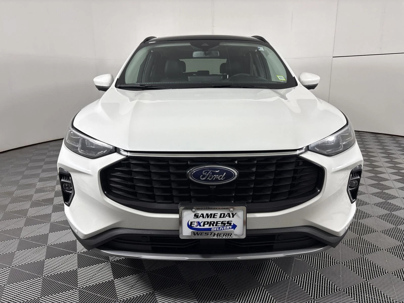 Used 2023 Star White Metallic Tri-Coat Ford Platinum image 2
