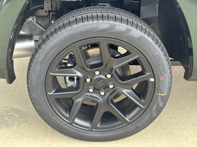 New 2026 Serrano-Green Metallic Exterior Paint RAM Laramie image 23