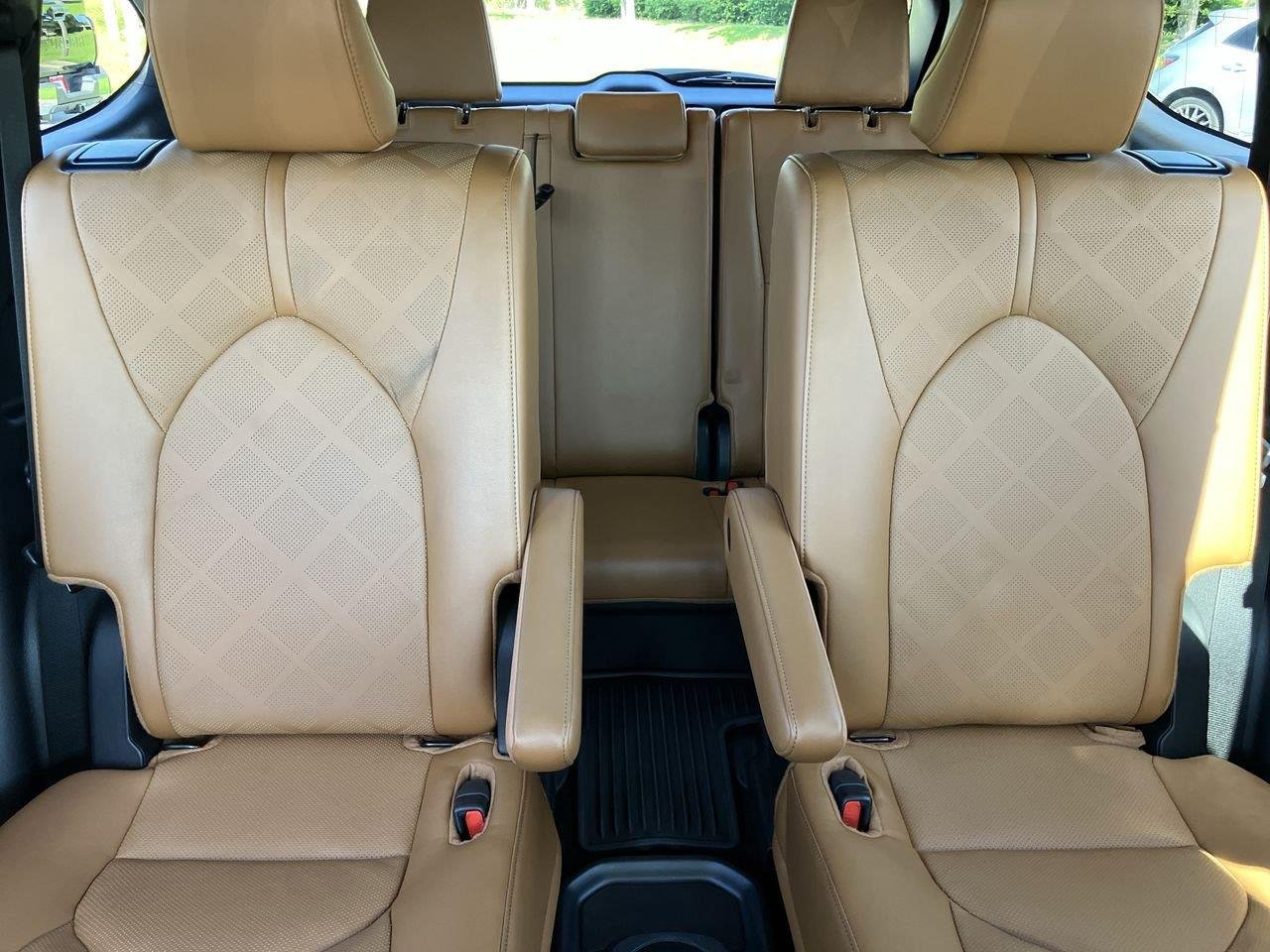 Used 2024 Gray (Magnetic Gray Metallic) Toyota Platinum image 39