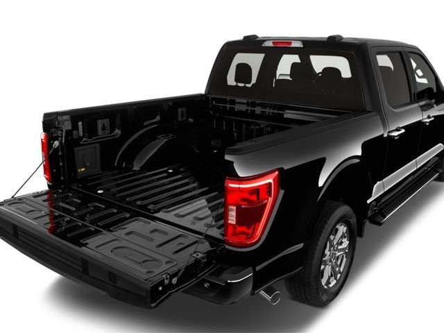 Used 2024 Oxford White Ford XLT image 7