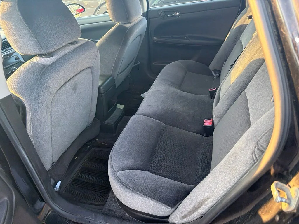 Used 2012 Black Chevrolet LT image 7