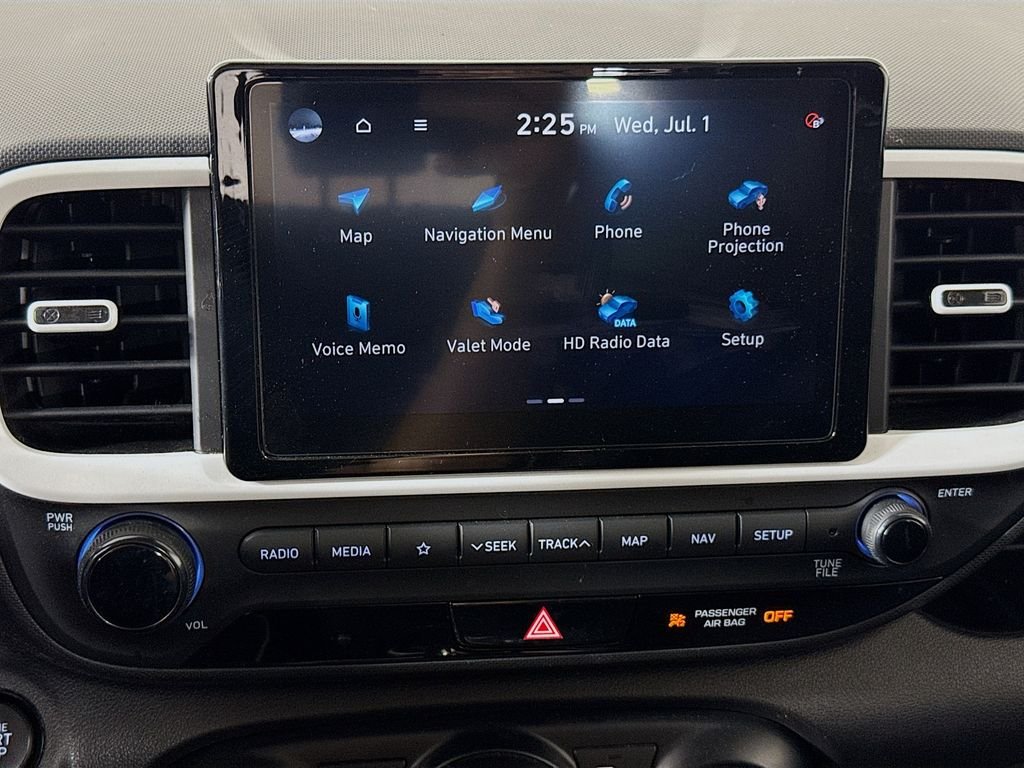 Used 2022 White Hyundai Limited image 15