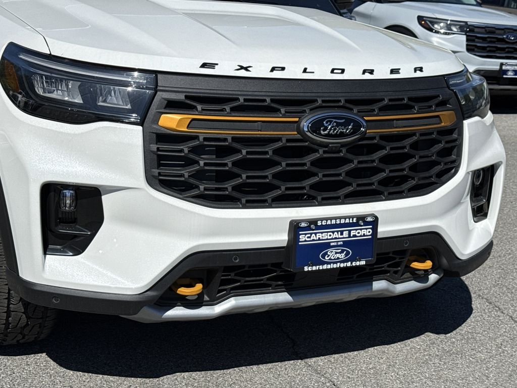 New 2026 Star White Metallic Tri-Coat Ford Tremor® image 8
