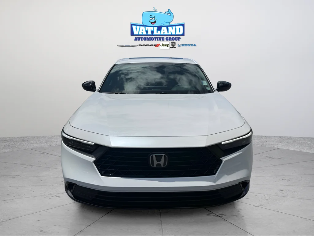 New 2026 Platinum White Pearl Honda Sport-L image 8