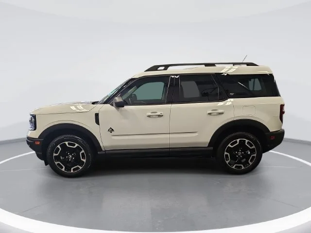 Used 2023 White Ford Outer Banks image 6