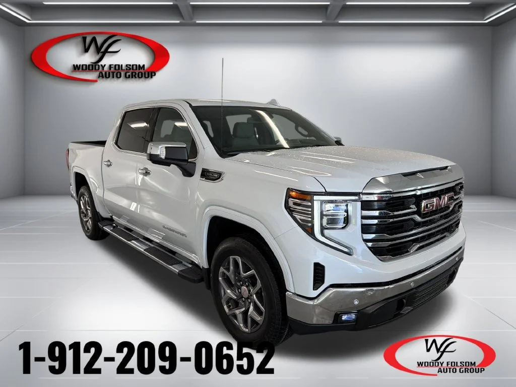 New 2026 Glacier White Tricoat GMC SLT image 1