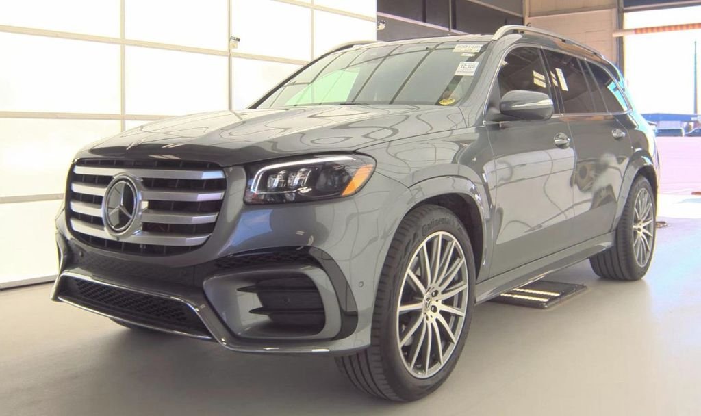 2025 Mercedes-Benz GLS