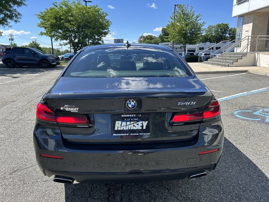 Used 2023 Dark Graphite BMW 540i xDrive image 26
