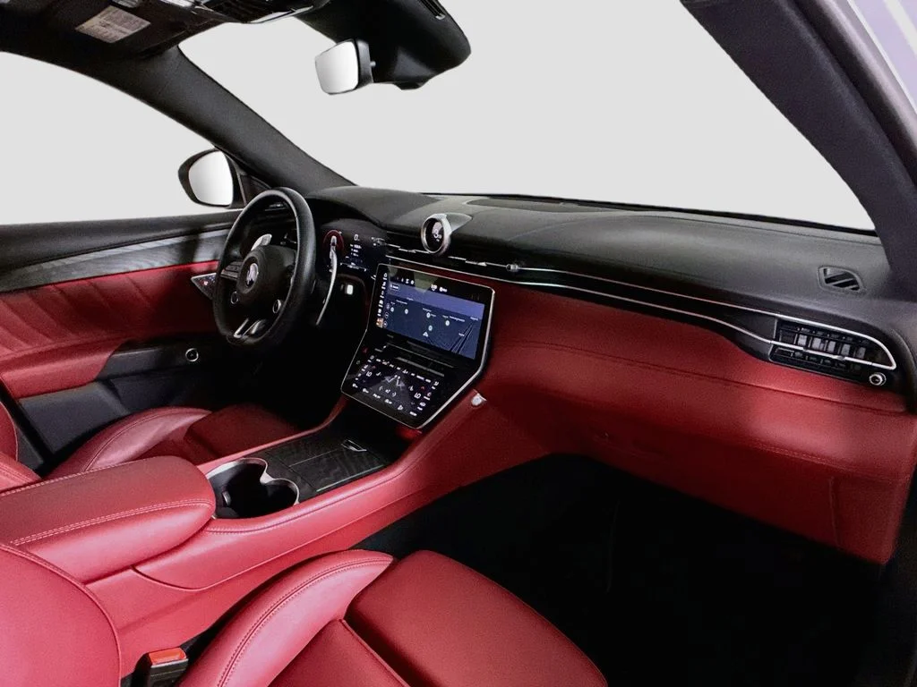 Used 2026 Bianco Maserati Modena image 15