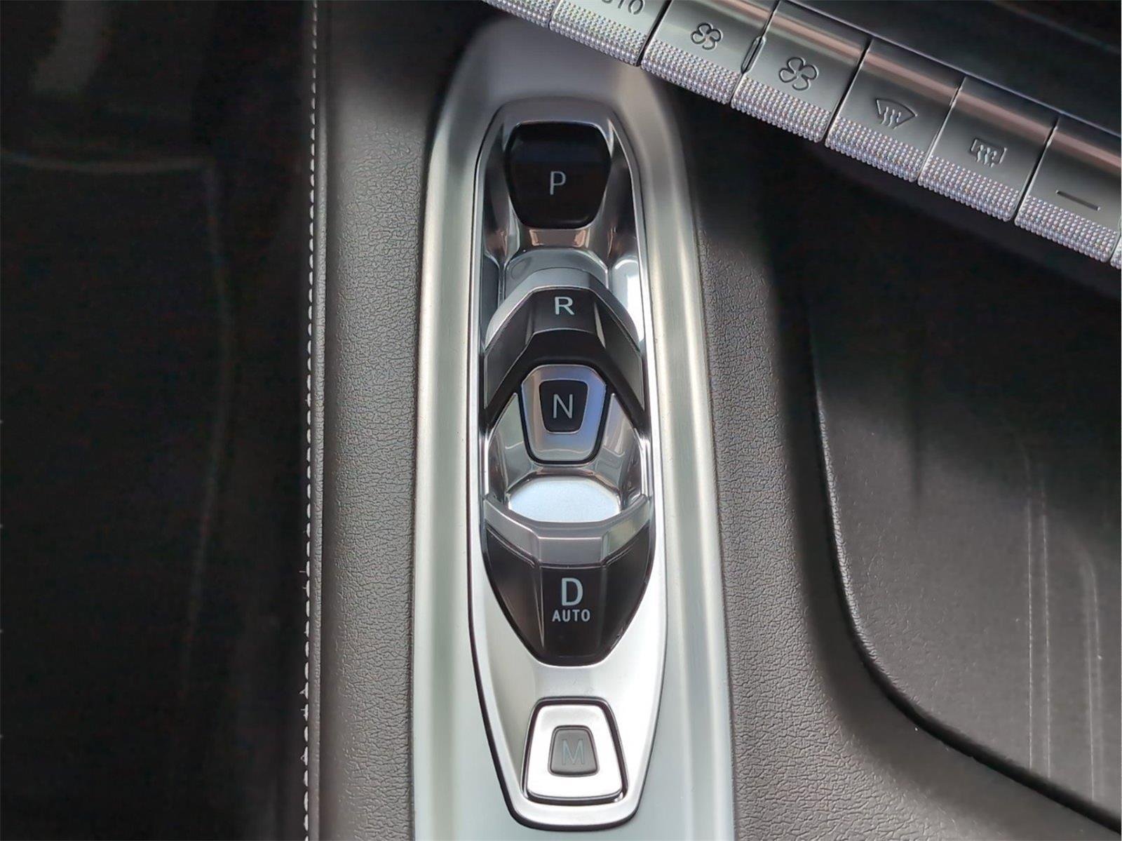 New 2026 Arctic White Chevrolet 2LT image 21