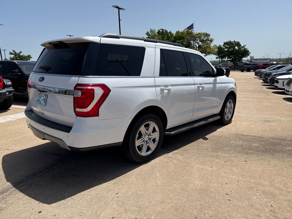 Used 2019 Oxford White Ford XLT image 4
