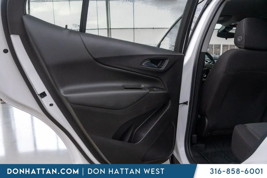 Used 2024 White Chevrolet LT image 17