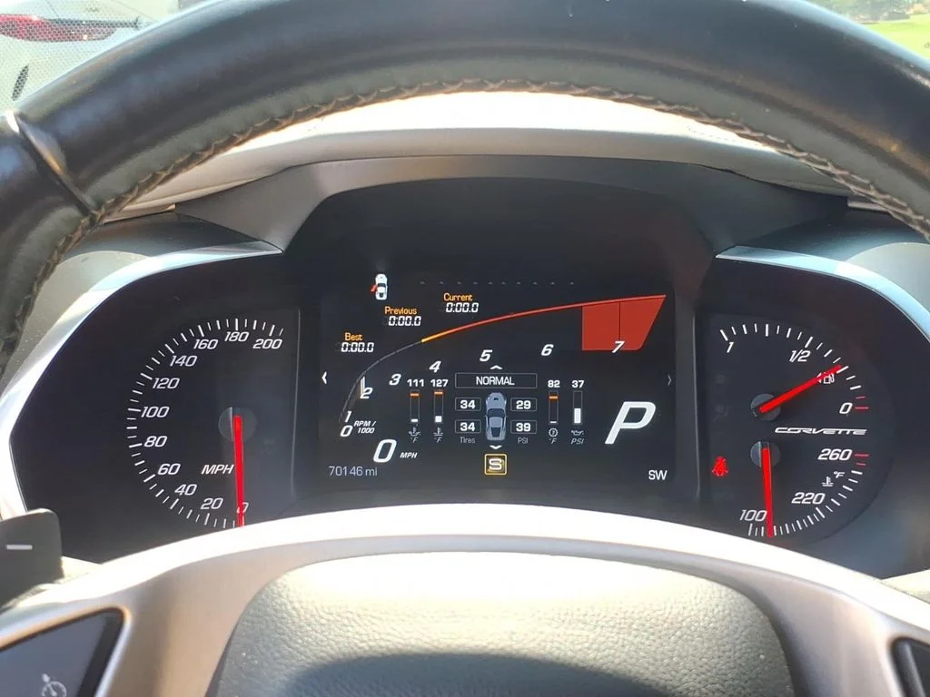 Used 2019 Yellow Chevrolet Stingray image 14