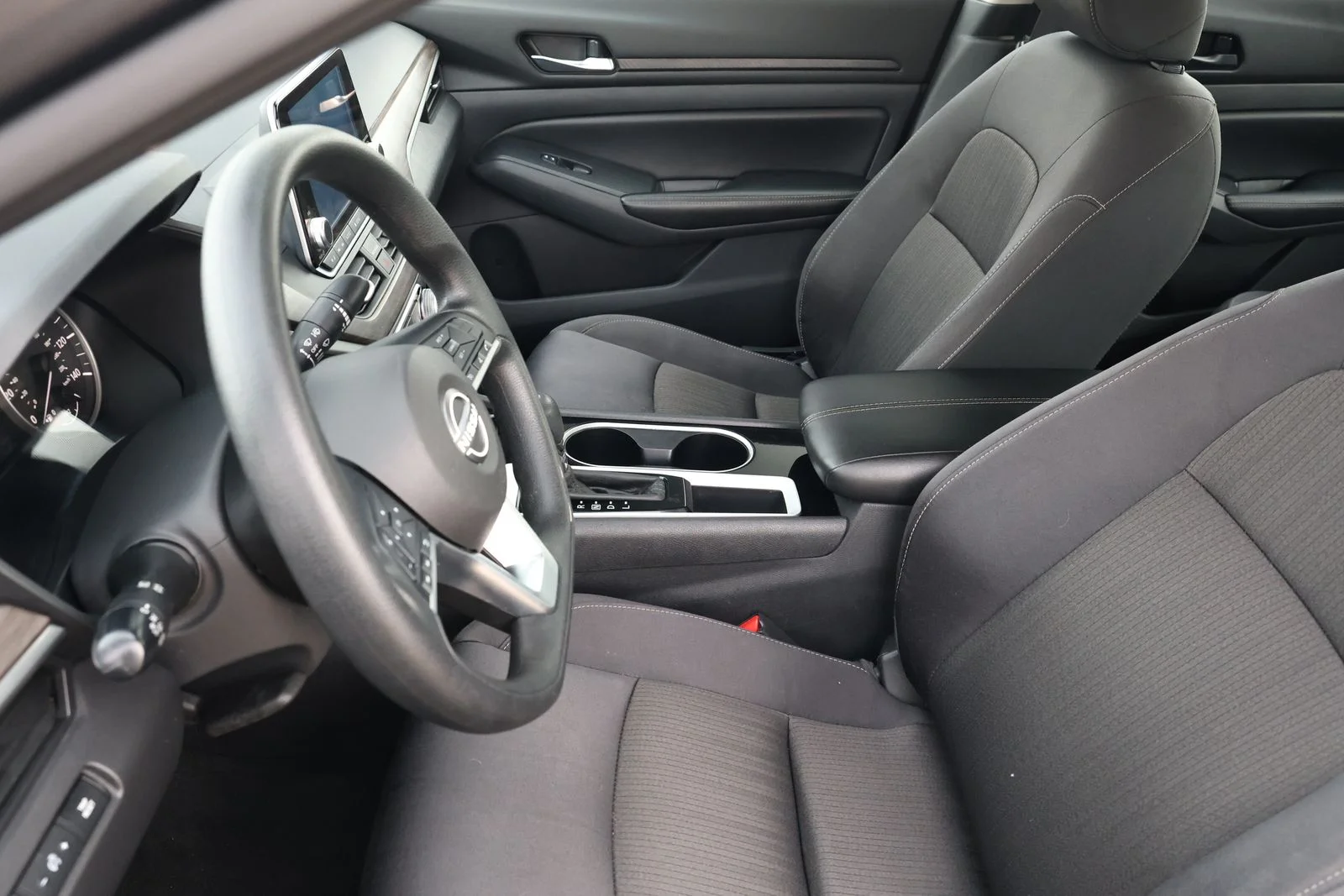 Used 2024 Gray Nissan 2.5 SV image 13