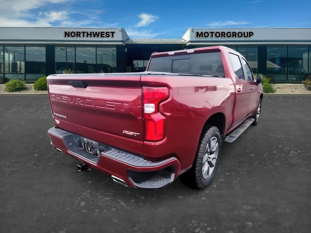 Used 2020 Cajun Red Tintcoat Chevrolet RST image 4