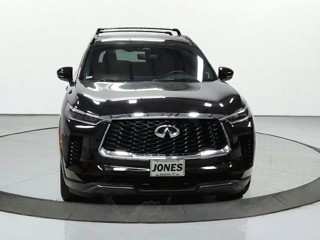 Used 2023 Black INFINITI Autograph image 3