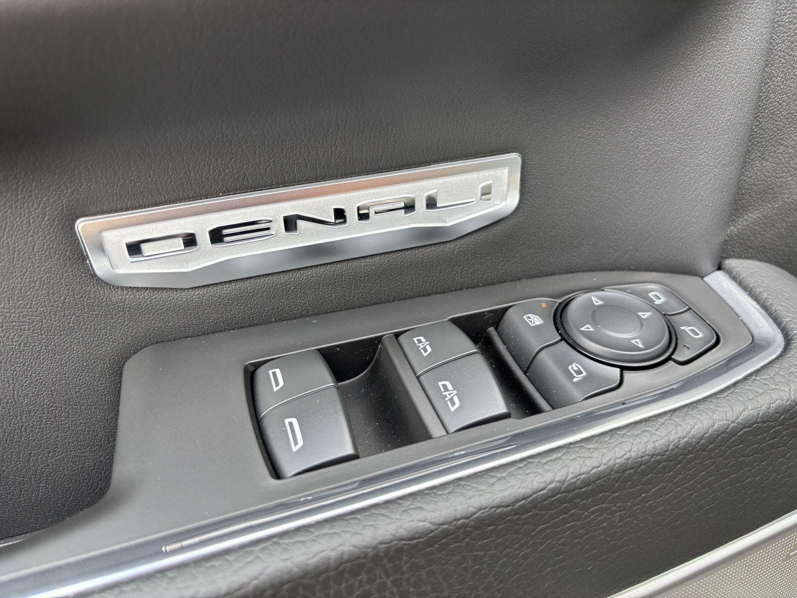 Used 2024 Onyx Black GMC Denali image 16