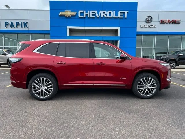 2026 Buick Enclave Avenir AWD's photo