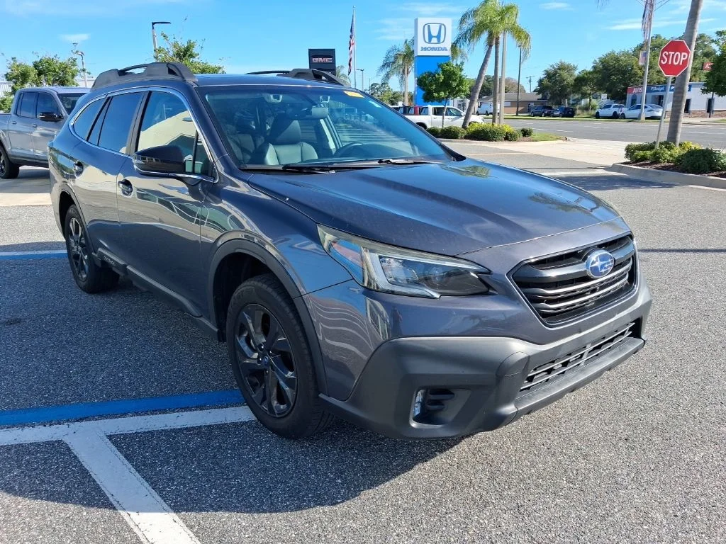 Used 2020 Gray Subaru Onyx Edition XT image 3