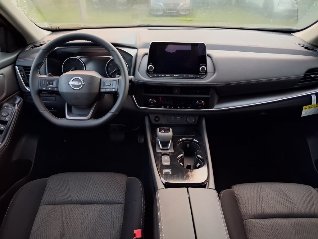 New 2027 Gray Nissan SV image 6