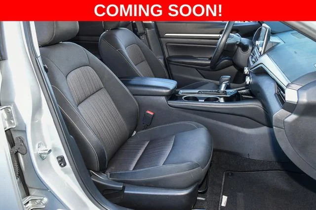 Used 2023 Silver Nissan 2.5 SV image 24