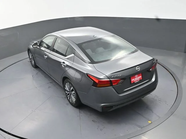 Used 2024 Gray Nissan 2.5 SV image 26