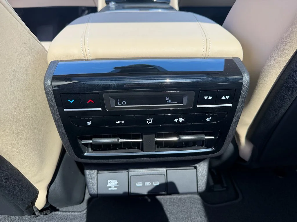 New 2026 Platinum White Pearl Acura Advance Package image 29