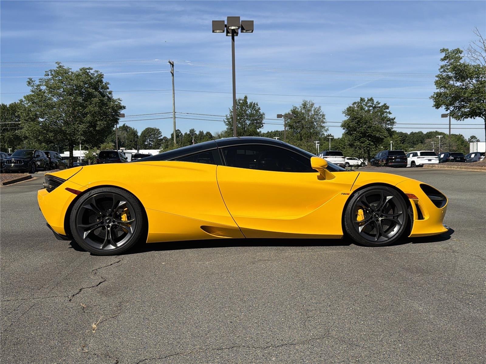Used 2019 Volcano Yellow McLaren Performance image 17