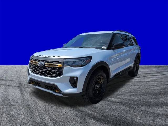 New 2026 Space White Metallic Ford Tremor® image 8