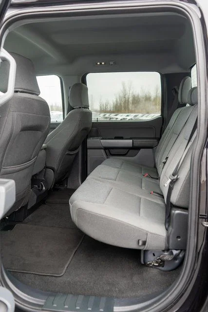 Used 2025 Black Ford XLT image 9