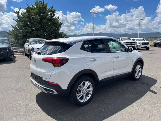 Used 2020 White Frost Tricoat Buick Preferred image 8