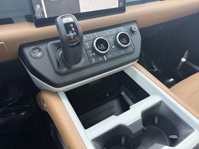 Certified Used 2025 Green Land Rover X-Dynamic SE image 24