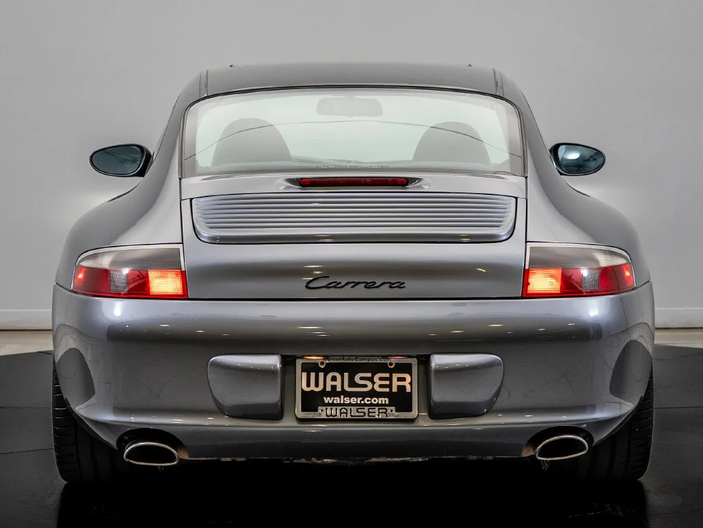 Used 2002 Seal Grey Metallic Porsche Carrera image 7
