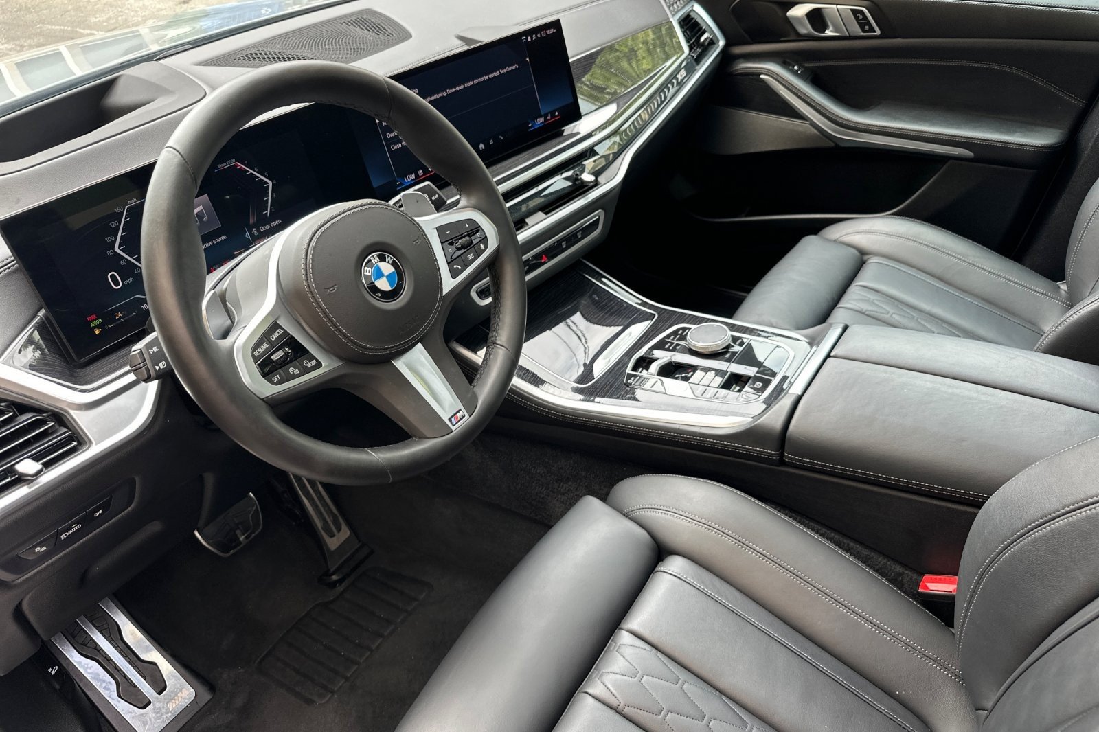Used 2024 Brooklyn Grey Metallic BMW sDrive40i image 9