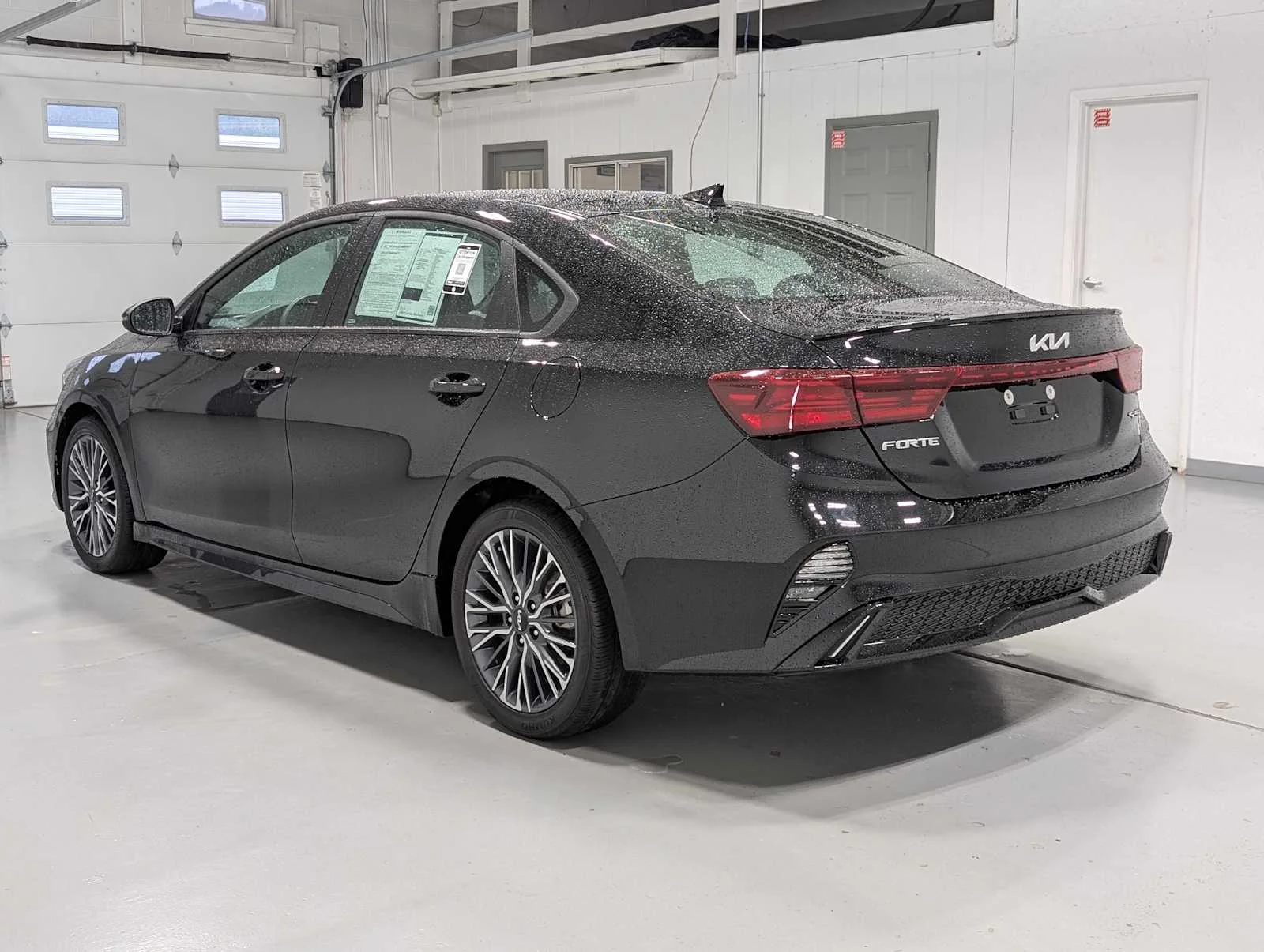 Used 2023 Aurora Black Kia GT-Line image 10