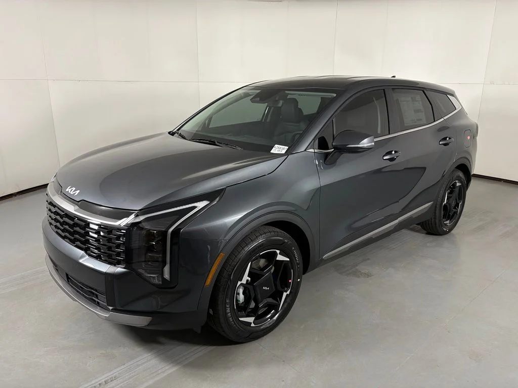 New 2026 Gravity Gray Kia EX image 4