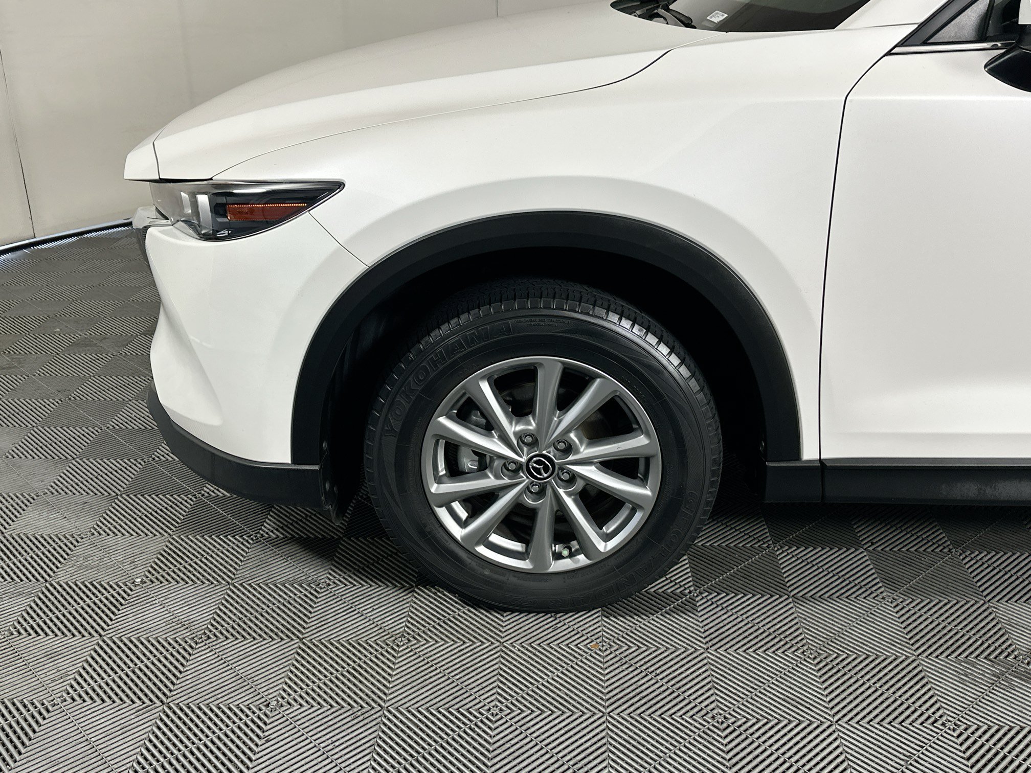 Used 2022 Snowflake White Pearl Mica Mazda 2.5 S Preferred Package image 11