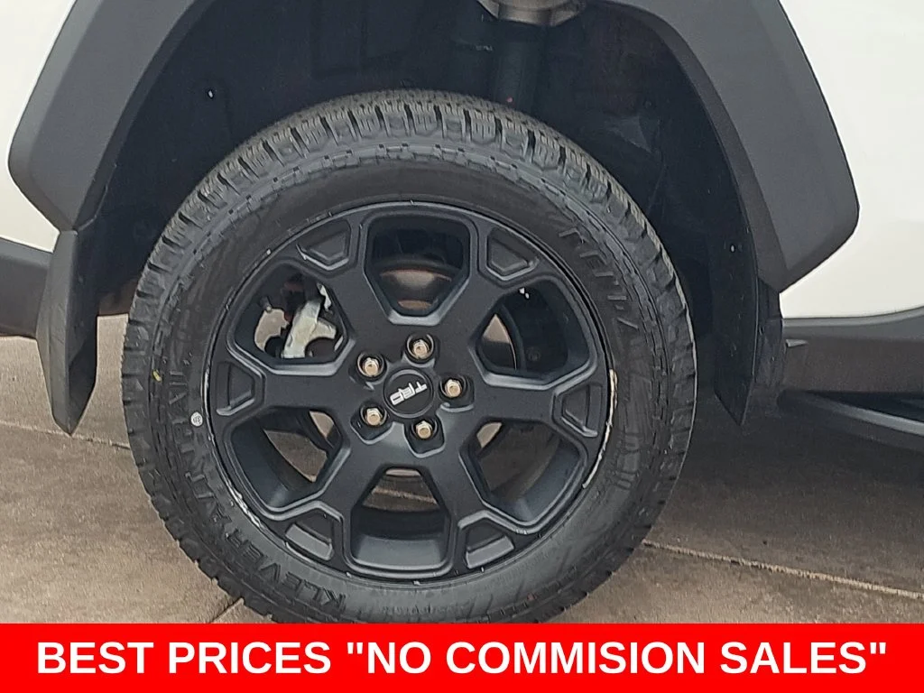 Used 2020 White Toyota TRD Off Road image 38