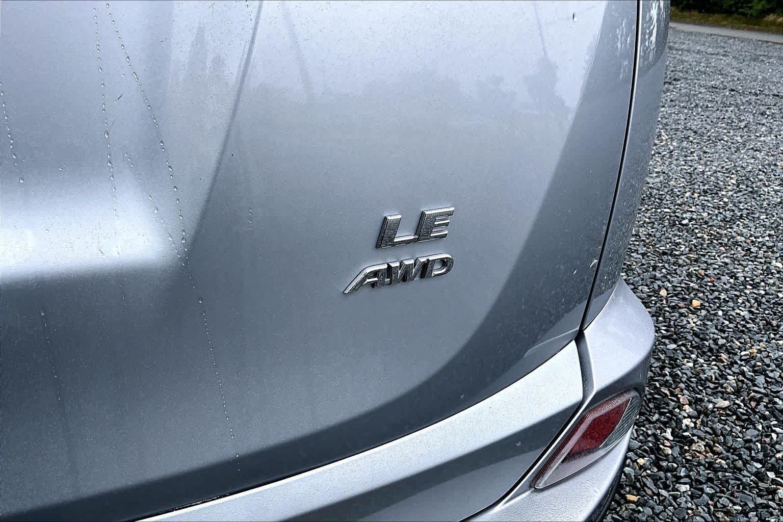 Used 2017 Silver Sky Metallic Toyota LE image 10