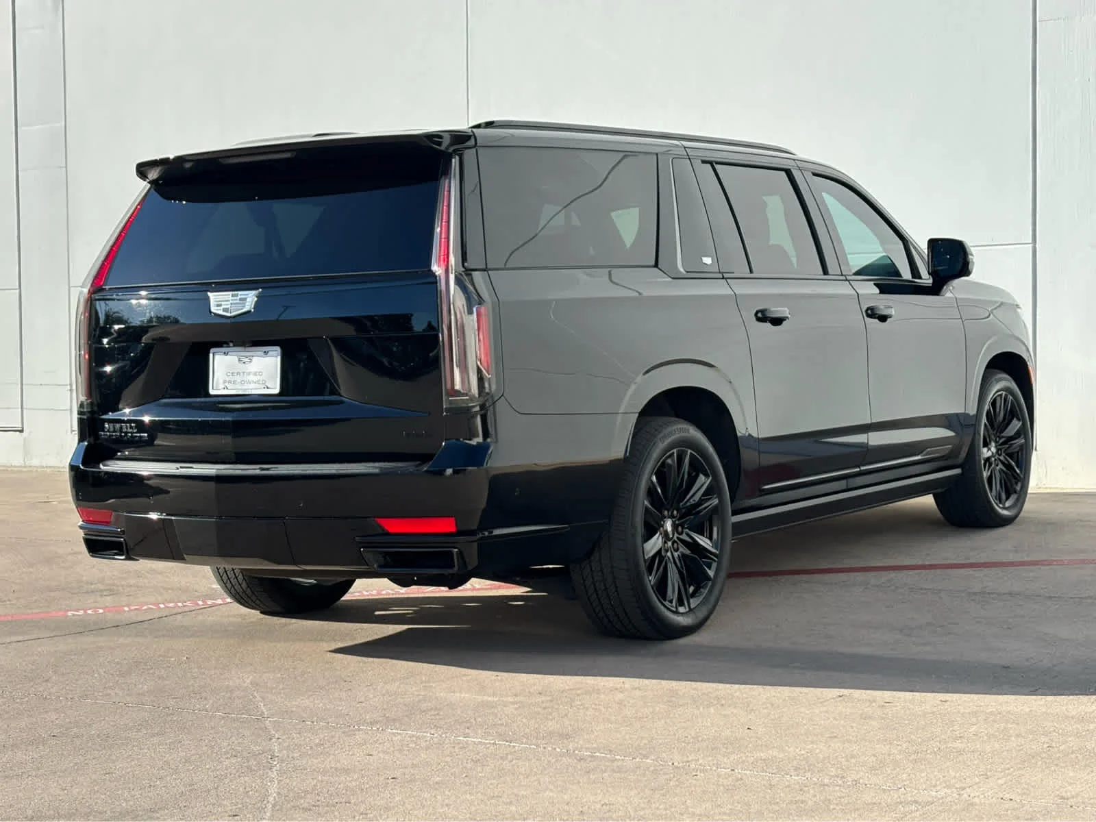 Certified Used 2024 Black Raven Cadillac Sport Platinum image 4