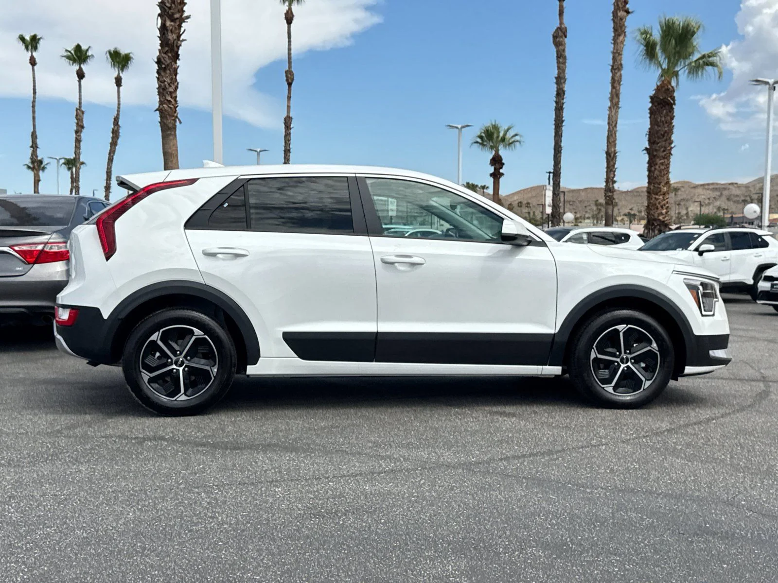New 2026 White Kia LX image 2